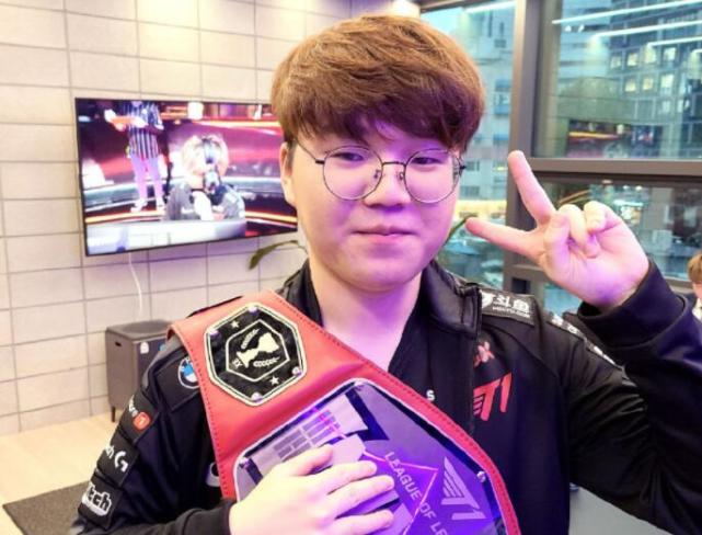 中国足球逐 中国足球逐